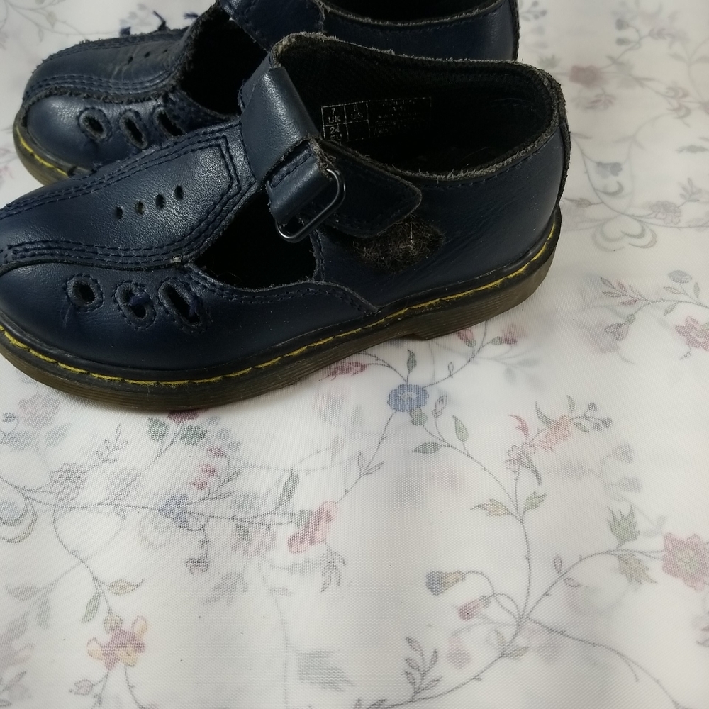 DR MARTENS  GIRLS  MARY JANE STYLE SHOES